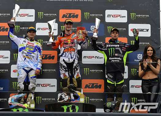<b>Podium MX2 : Aleksandr Tonkov -  HVA, Jeffrey Herlings - KTM et Jordi Tixier - Kawasaki (photo mxgp.com)</b>