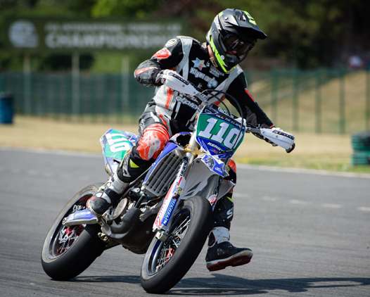 <b>Till de Clercq - Yamaha (photo www.supermotard-france.fr)</b>