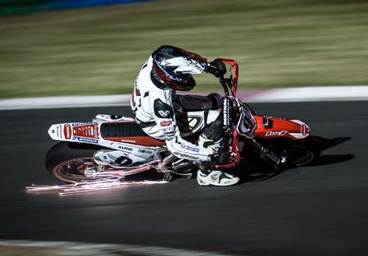 <b>Laurent Fath - Honda (photo www.supermotard-france.fr)</b>