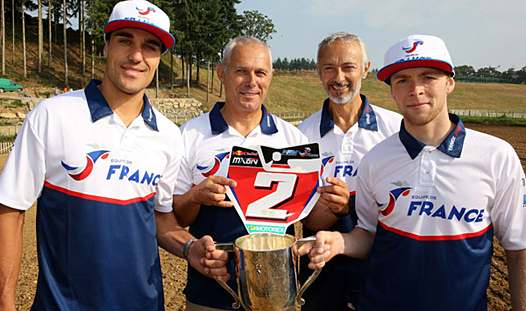 <b>Gautier Paulin - Honda,  Pascal Finot - Entraîneur National, Philippe Thiebaut - Directeur Technique National et Romain Febvre - Yamaha (photo Pascal Haudiquert/Mediacross)</b>