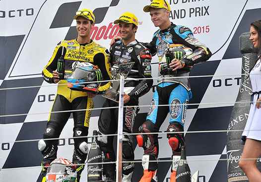 <b>Podium : Alex Rins - Kalex-Honda), Johann Zarco - Kalex-Honda et Tito Rabat - Kalex-Honda (photo AJO Motorsport)</b>