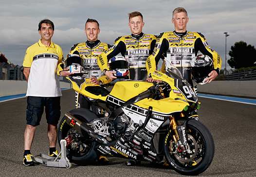 <b>Christophe Guyot - Team manager, Kenny Foray, Mathieu Gines et David Checa (photo Yamaha Racing)</b>