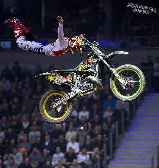 <b>David Rinaldo - Yamaha (photo nightofthejumps.com)</b>