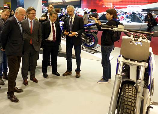 <b>Eric De Seynes – Directeur des Opérations Yamaha Europe, Etienne Cochet – Président AMC Promotion, Emmanuel Barbé – Délégué Interministériel à la Sécurité Routière, Philippe Thiebaut – Directeur Technique National FFM (photo FFM)</b>