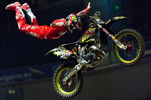 <b>David Rinaldo - Yamaha (photo nightofthejumps.com)</b>