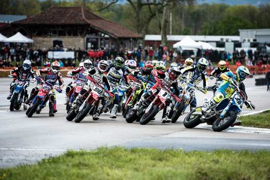 <b>Malgré une météo capricieuse, les pilotes ont assuré le spectacle</b>