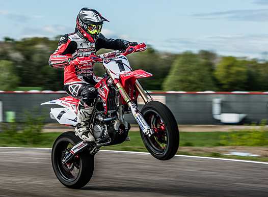 <b>Sylvain Bidard - Honda remporte l'ouverture du Championnat de France en Prestige S1</b>