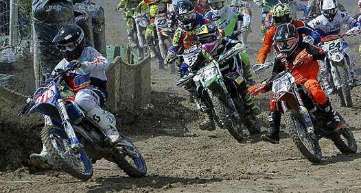 <b>#270 Tom Guyon - TM en tête de la meute (photo www.elite-motocross.fr)</b>