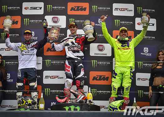<b>Podium MXGP : Max Nagl - HVA, Tim Gajser - Honda et Gautier Paulin - Honda (photo MXGP)</b>