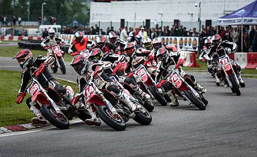 <b>Départ de la Cup Luc1 (photo supermotard-france.fr)</b>