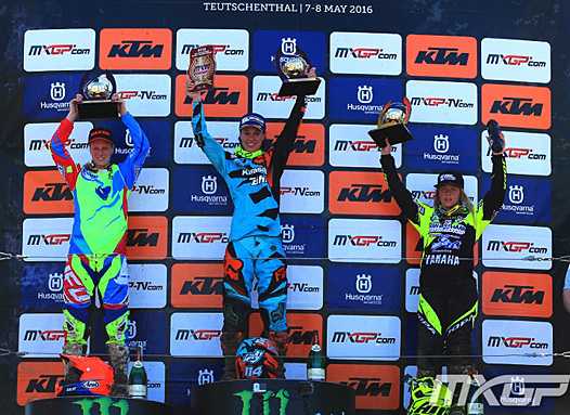 <b>Podium WMX : Stephanie Laier - KTM, Livia Lancelot - Kawasaki et Nancy Van De Ven - Yamaha (photo MXGP.com)</b>
