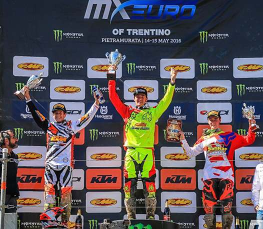 <b>Podium EMX125 : Gianluca Facchetti - KTM, Stephen Rubini - KTM et Jago Geerts - KTM (photo MXGP.com)</b>