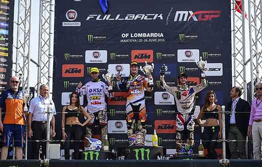 <b>Podium MX2 : Brian Bogers - KTM, Jeffrey Herlings - KTM et Dylan Ferrandis - Kawasaki (photo MXGP.com)</b>