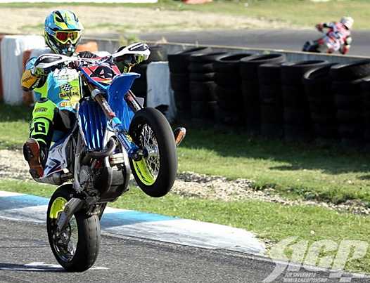<b>Thomas Chareyre - TM (photo www.supermotos1.com)</b>