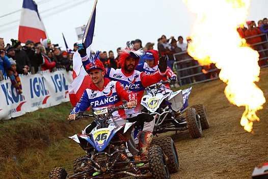 <b>L'Equipe de France avec Adrian Mangieu - By rapport, Yoann Gillouin - Yamaha et Antoine Cheurlin - Yamaha (photo FFM)</b>