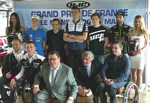 <b>Jacques Bolle - Président de la FFM et Claude Michy - PHA, au milieu des différents intervenants (photo FFM)</b>