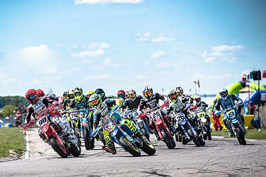 <b>Départ S1 (photo www.supermotard-france.fr)</b>