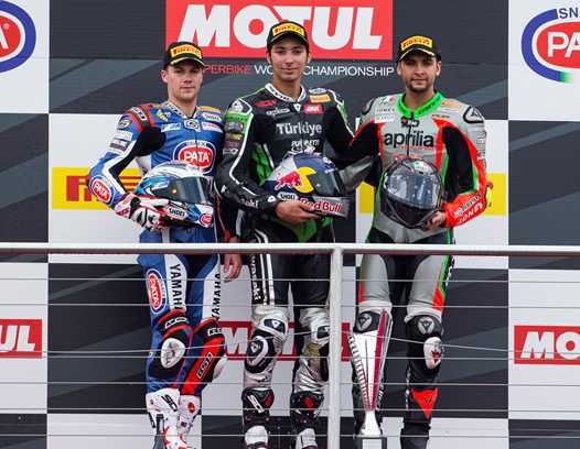 <b>Podium STK1000 : Florian Marino - Yamaha, Toprak Razgatlioglu - Kawasaki et Maximilian Scheib - Aprilia (photo Yamaha Racing)</b>
