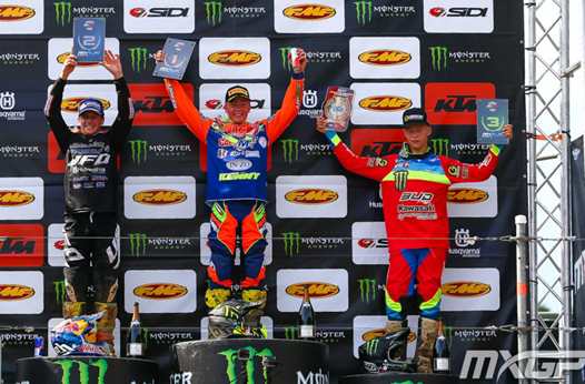 <b>Podium EMX125 : Gianluca Facchetti - HVA, Kevin Horgmo - KTM et Brian Strubhart Moreau - Kawasaki (photo MXGP.com)</b>