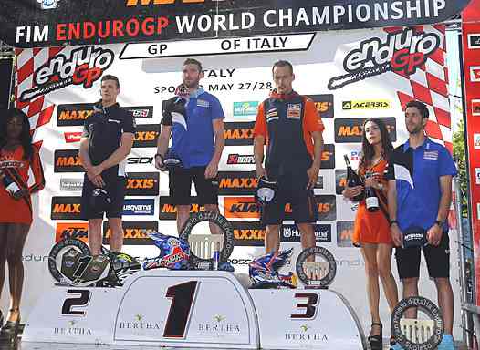 <b>Podium EnduroGP : Steve Holcombe - Beta, Loïc Larrieu - Yamaha et Christophe Nambotin - KTM (photo EnduroGP.org)</b>