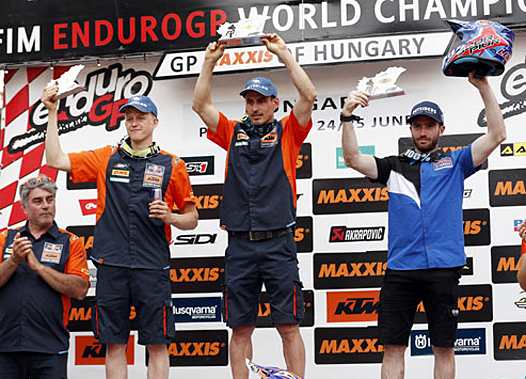 <b>Podium EnduroGP/J2 : Nathan Watson - KTM, Christophe Nambotin - KTM et Loïc Larrieu - Yamaha (photo EnduroGP.org)</b>