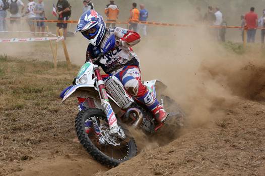 <b>Anthony Geslin - Beta (photo FFM)</b>