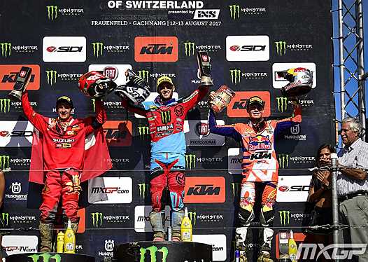 <b>Podium MX2 : Jeremy Seewer - Suzuki, Benoit Paturel - Yamaha et Pauls Jonass - KTM (photo MXGP.com)</b>