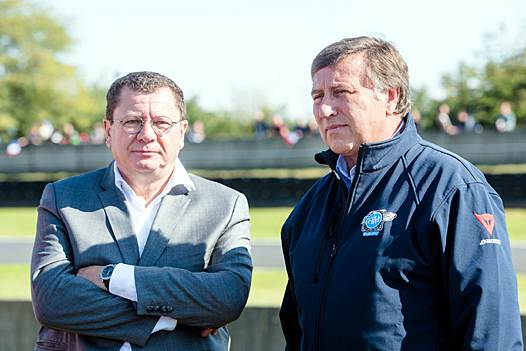 <b>Jacques Bolle - Président de la FFM avec Dr Wolfgang Srb - Président FIM Europe (photo Steph Legrand)</b>