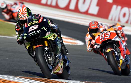 <b>Johann Zarco - Yamaha devant Marc Marquez - Honda (photo www.johannzarco.com)</b>