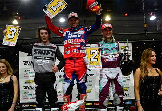 Podium SX2 : Pierre Lozzi (gauche), Thomas Do (centre), Yannis Irsuti (droite)