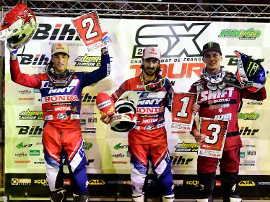 Podium SX1 : Fabien Izoird (centre), Cédric Soubeyras (Droite) et Xavier Boog (Gauche) 