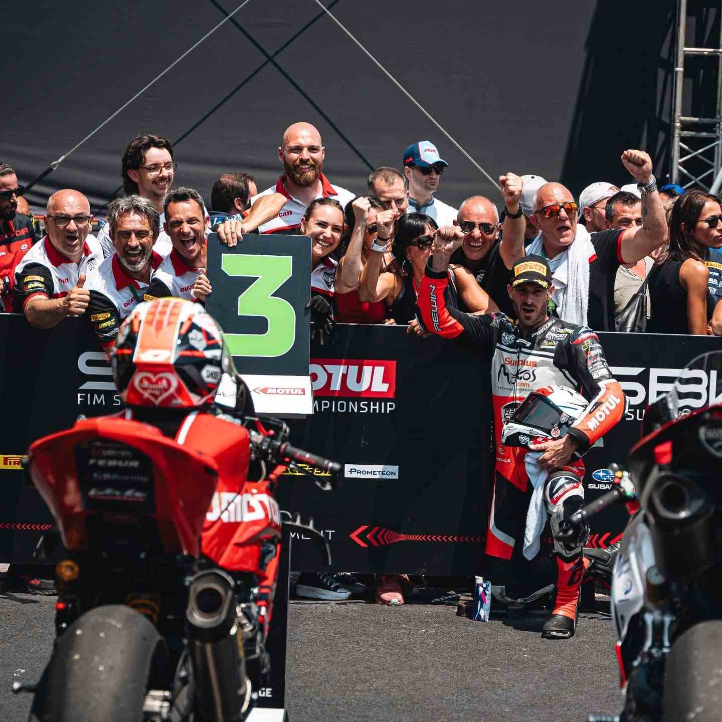 VALENTIN DEBISE - RENZI CORSE - (PHOTO FB DE VALENTIN DEBISE)