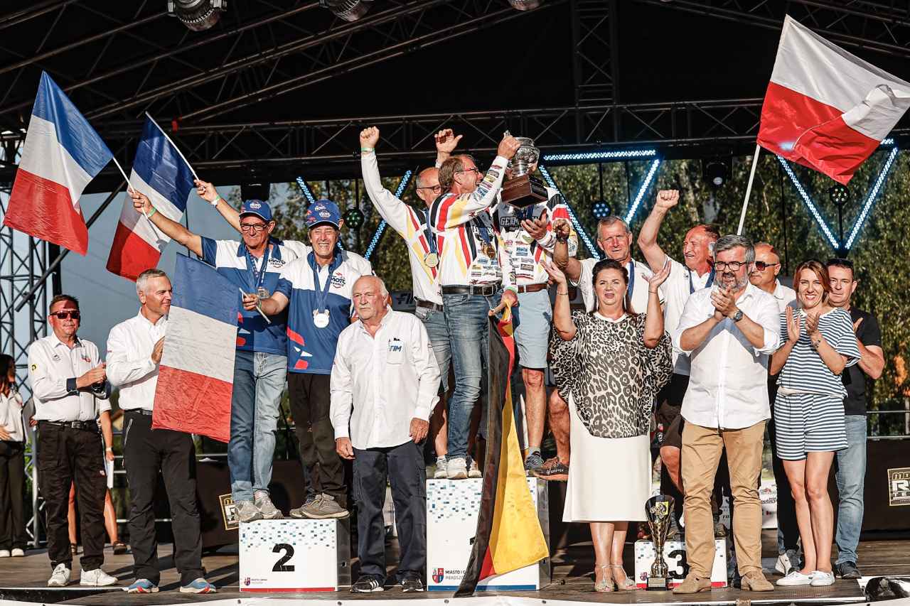 CHIPIER, MACÉ, BORSOTTO - ENDURO VINTAGE TROPHY - (PHOTO DE FIM PICTURES)