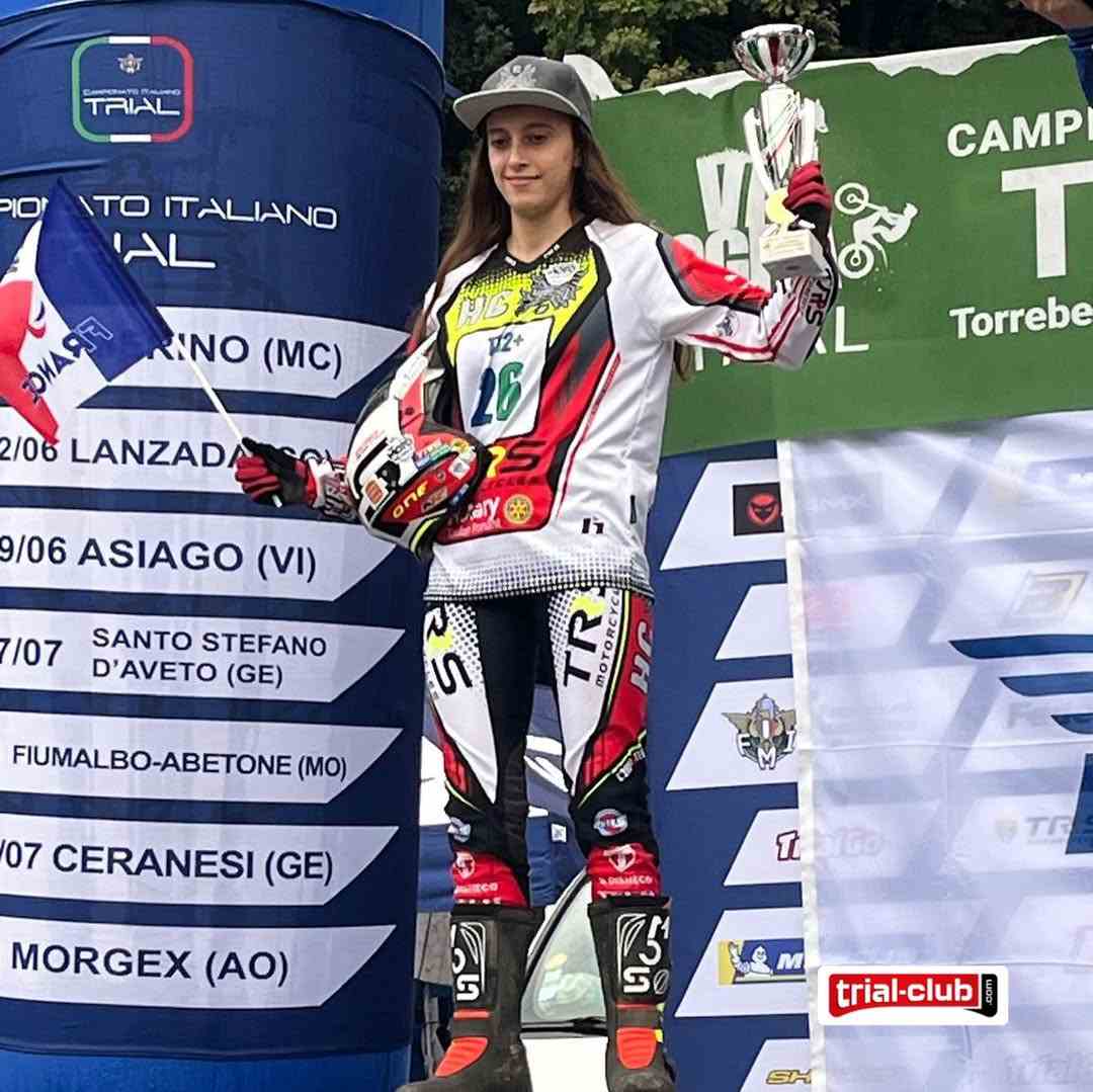 ALYCIA SOYER - TRS - PHOTO FB DE WWW.TRIAL-CLUB.COM