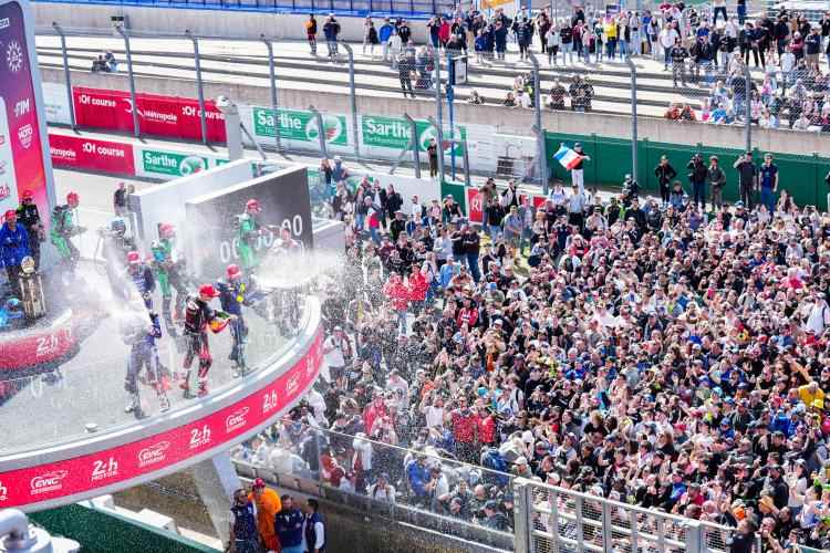 24H MANS MOTO - PODIUM EWC - PHOTO DE 24H-MOTOS.COM