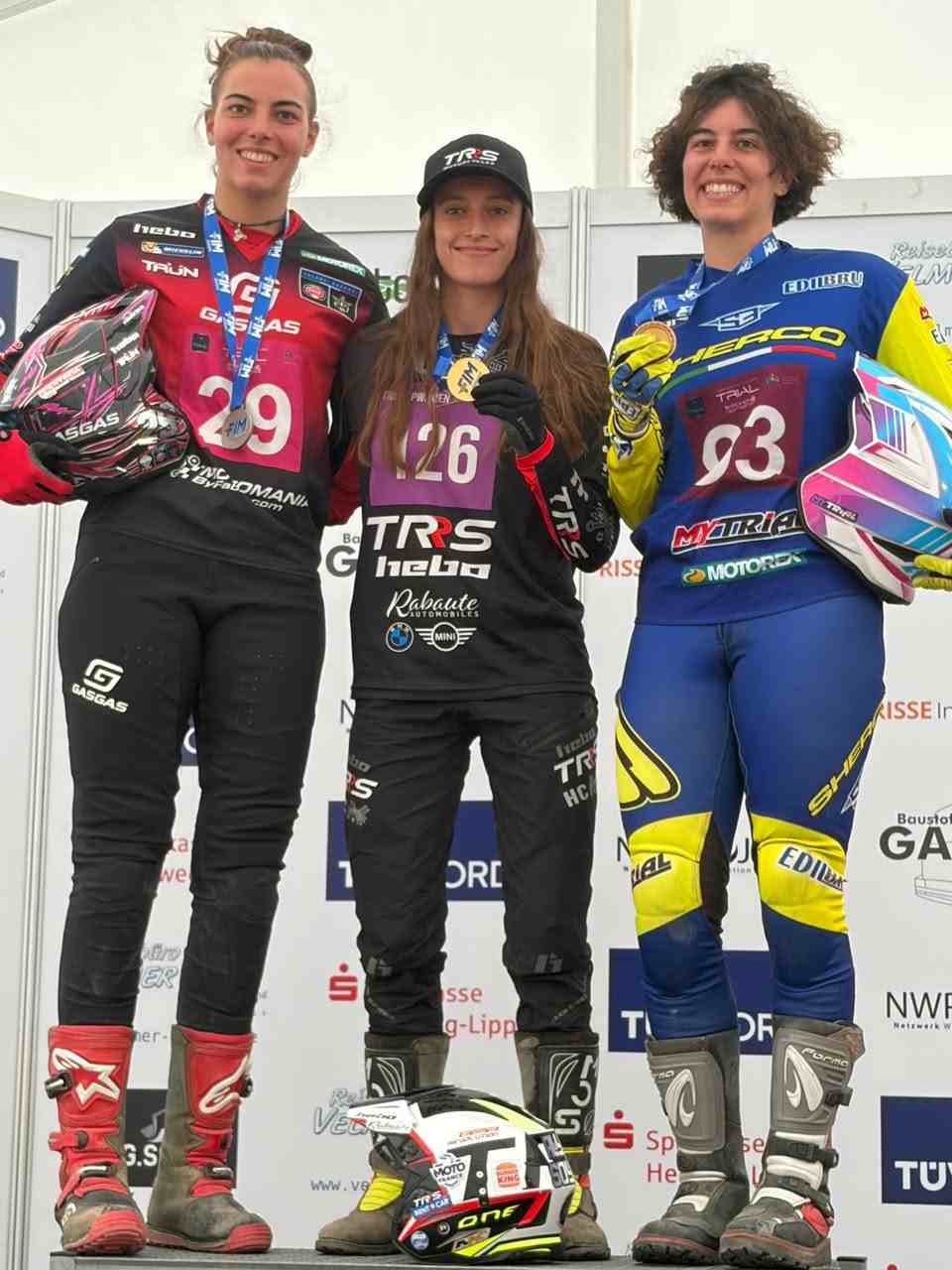 ALYCIA SOYER - TRS MOTORCYCLES - PHOTO FB DE ALYCIA SOYER.jpg